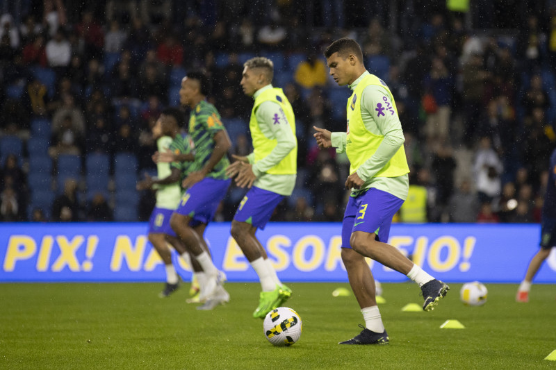 Na vitória sobre Gana, nesta sexta-feira (23), Thiago Silva se tornou o zagueiro com o maior número de jogos pela seleção