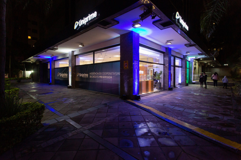 Espaço com mais de 350 metros quadrados fica localizado na avenida Carlos Gomes