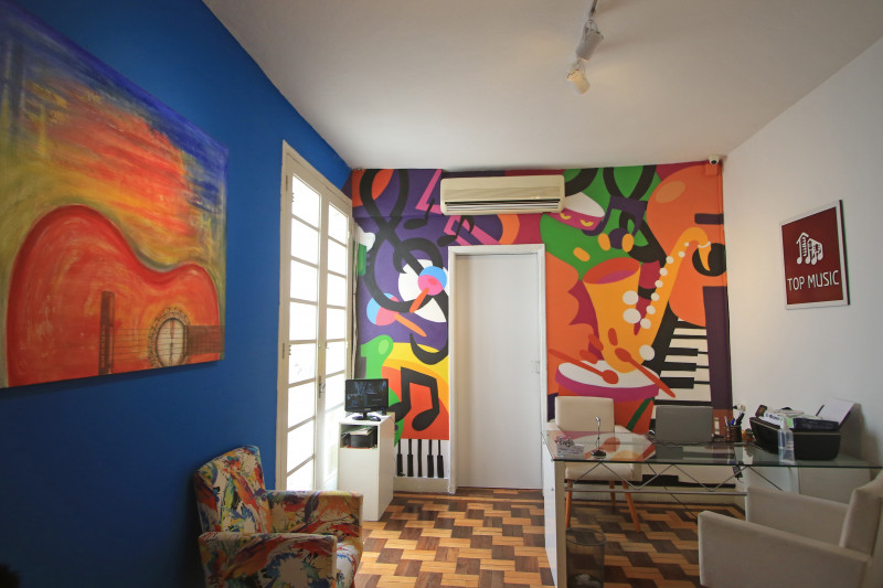 A Top Music fica na avenida Protásio Alves, nº 1.650 Foto: LUIZA PRADO/JC