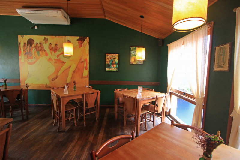 Restaurante de tem&aacute;tica mexicana, o lugar oferece jantares e almo&ccedil;os nos finais de semana  Foto: LUIZA PRADO/JC