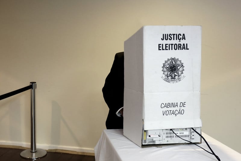 Levantamento das últimas eleições para governador do Estado revela tendência de diminuição da participação do eleitor