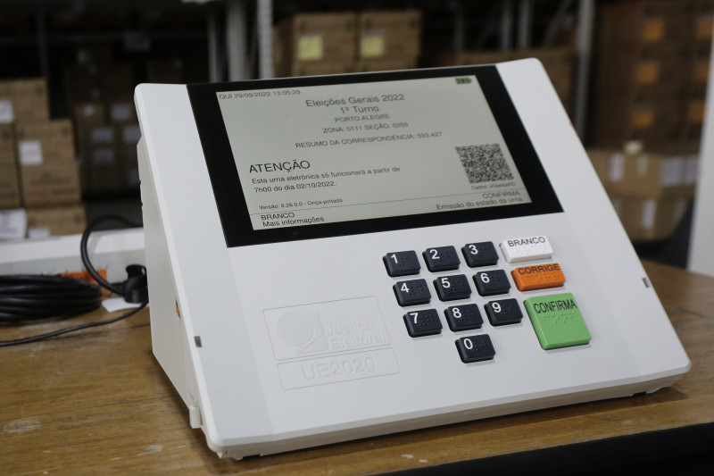 Proporção de negros e mulheres cresce pouco entre vereadores apesar de cotas