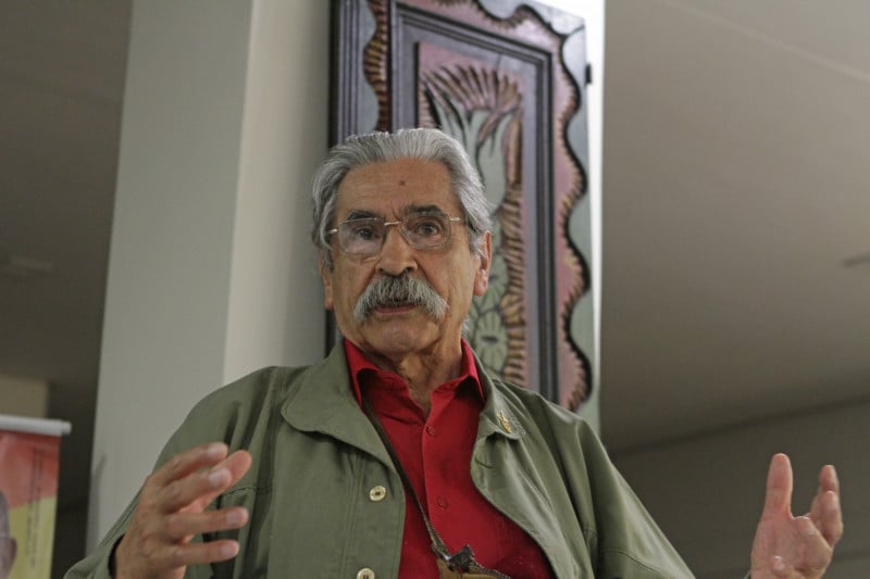 Olívio Dutra é submetido a angioplastia e já apresenta melhoras