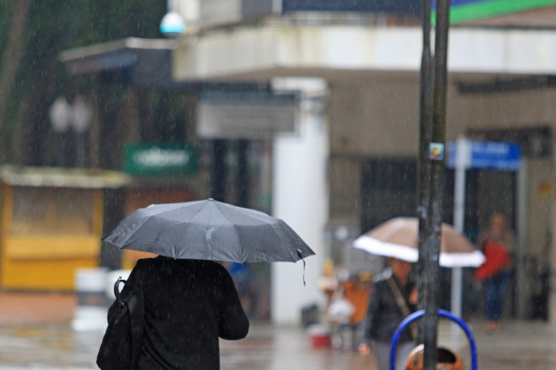 Porto Alegre terá período de nebulosidade e possibilidade de chuva