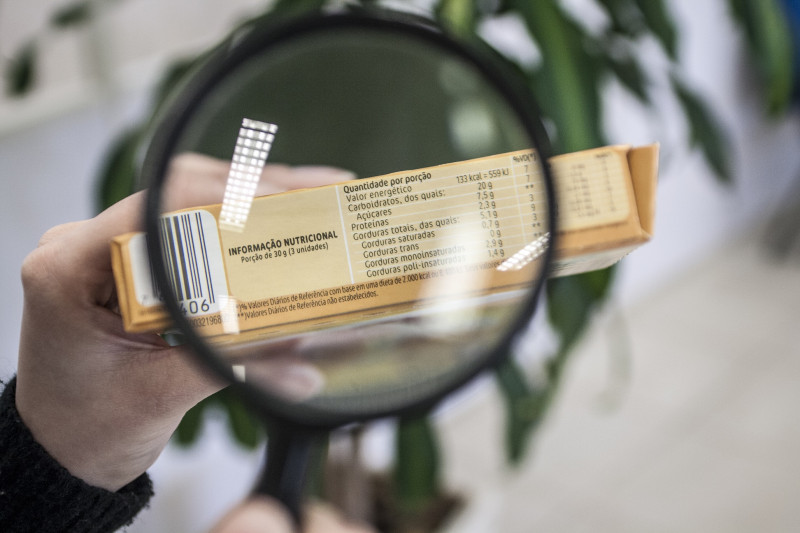 Detalhamento nutricional frontal nas embalagens é uma das mudanças