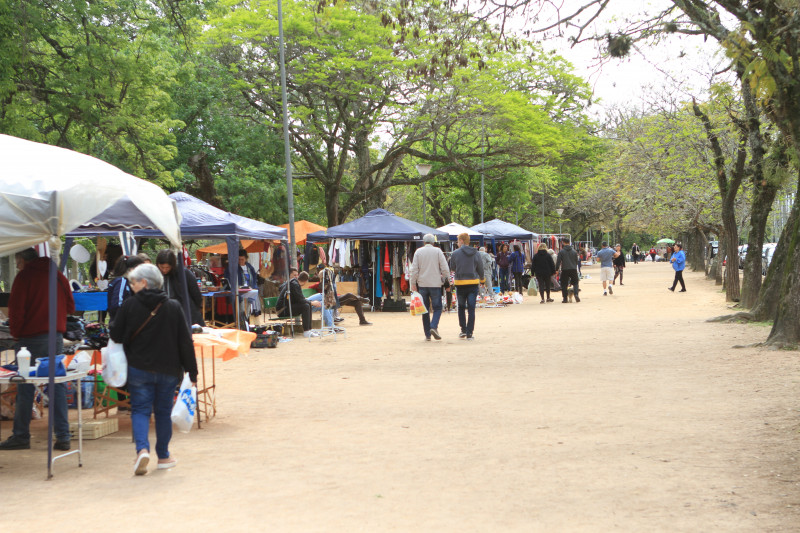 Brechocão reúne cerca de 30 bancas 