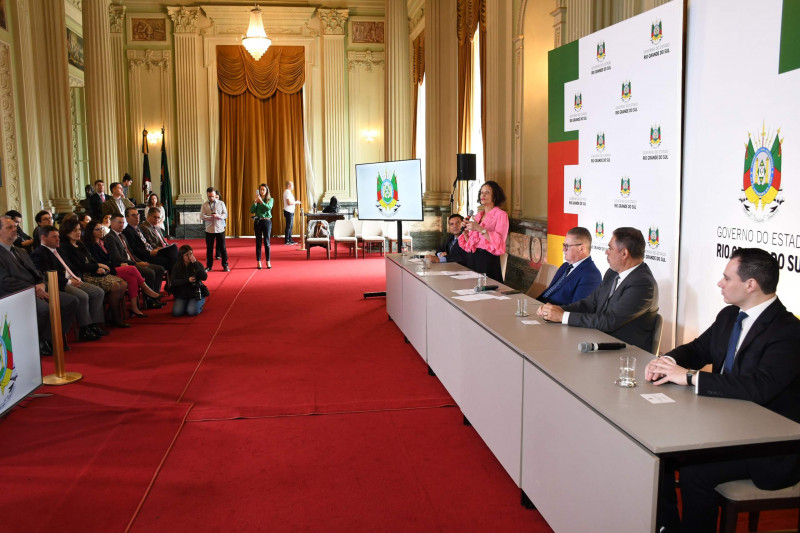 Anúncio foi feito em coletiva de imprensa nesta terça-feira