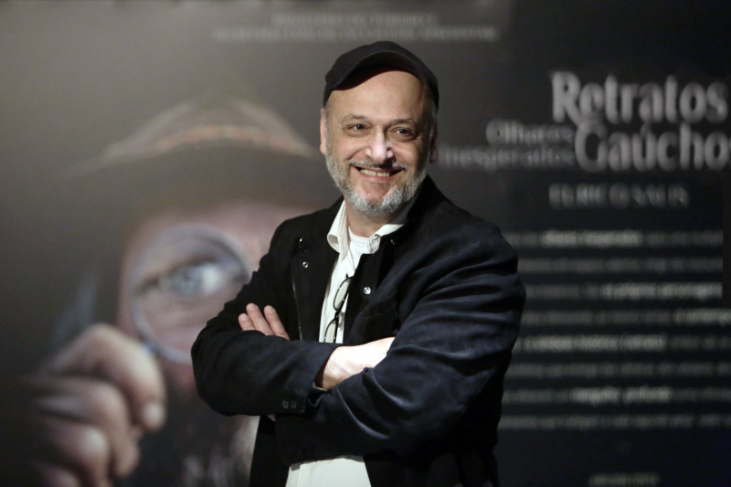 Eurico Salis fez a curadoria do Calendário Impresul, que completa 25 anos em 2023