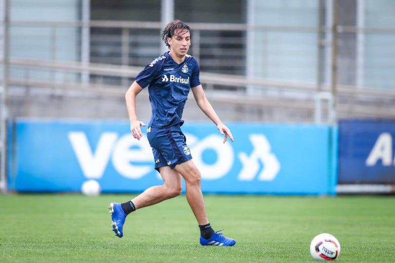 Defensor pode retornar em abril