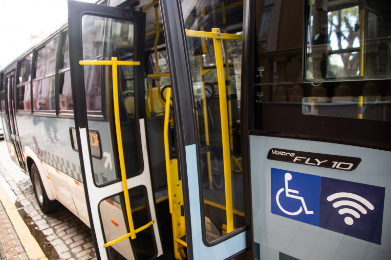 Coletivos ainda ganhar&atilde;o reconhecimento facial para controle de gratuidades, pagamento com cart&otilde;es e GPS