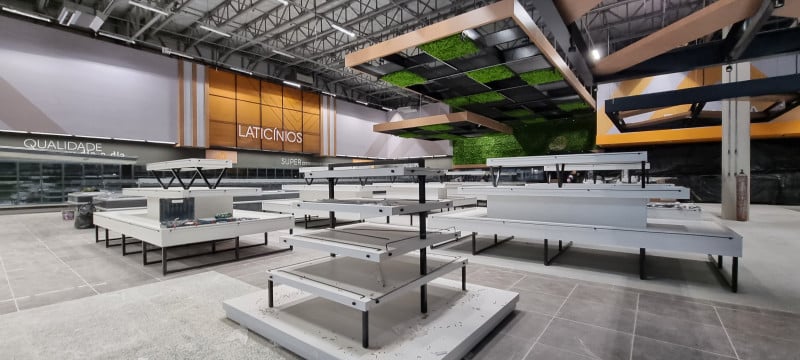 {'nm_midia_inter_thumb1':'https://www.jornaldocomercio.com/_midias/jpg/2022/10/26/206x137/1_minuto_varejo_center_kan_super_atacado_jornal_do_comercio-9816049.jpg', 'id_midia_tipo':'2', 'id_tetag_galer':'', 'id_midia':'6359d18a125b6', 'cd_midia':9816049, 'ds_midia_link': 'https://www.jornaldocomercio.com/_midias/jpg/2022/10/26/minuto_varejo_center_kan_super_atacado_jornal_do_comercio-9816049.jpg', 'ds_midia': 'Minuto Varejo - supermercado - Restinga - Rede Kan - super &Atacado - Center Kan -  ', 'ds_midia_credi': 'PATRÍCIA COMUNELLO/ESPECIAL/JC', 'ds_midia_titlo': 'Minuto Varejo - supermercado - Restinga - Rede Kan - super &Atacado - Center Kan -  ', 'cd_tetag': '1', 'cd_midia_w': '800', 'cd_midia_h': '360', 'align': 'Left'}