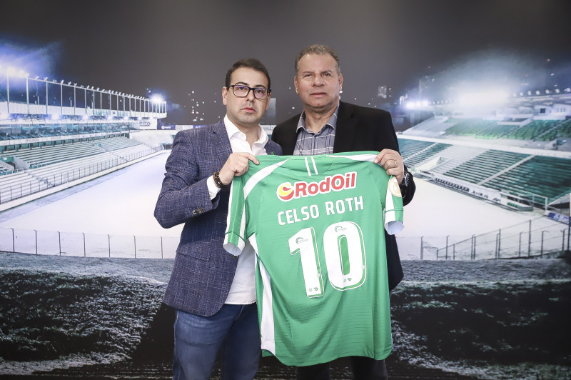 Pensando em 2023, Juventude anuncia Celso Roth