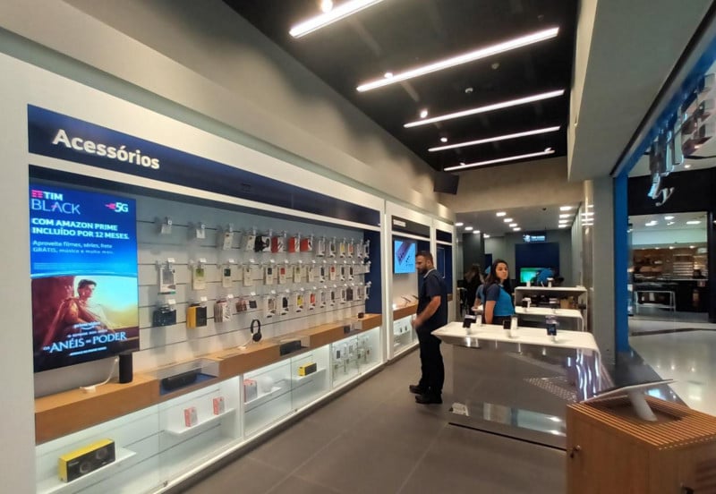 Porto Alegre inaugura primeira loja conceito da TIM