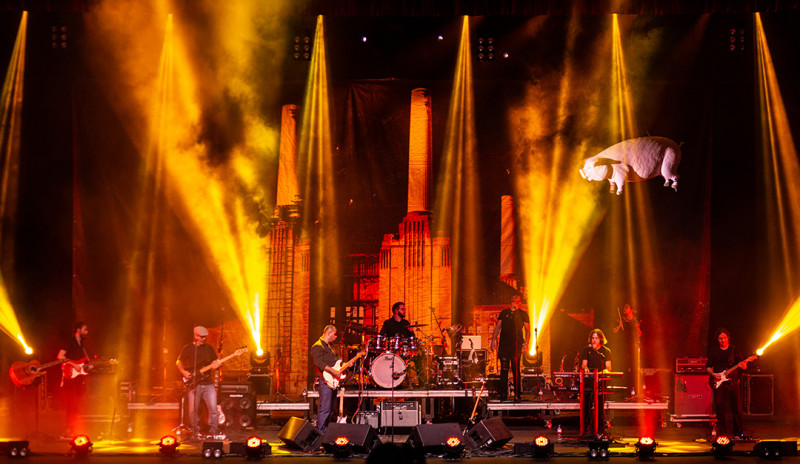 Apresentação marca os 20 anos da banda e acontecerá no Teatro do Bourbon Country às 21h
