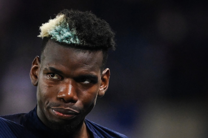 Uma das principais estrelas da sele&ccedil;&atilde;o da Fran&ccedil;a, Pogba est&aacute; fora do Mundial por um problema muscular
