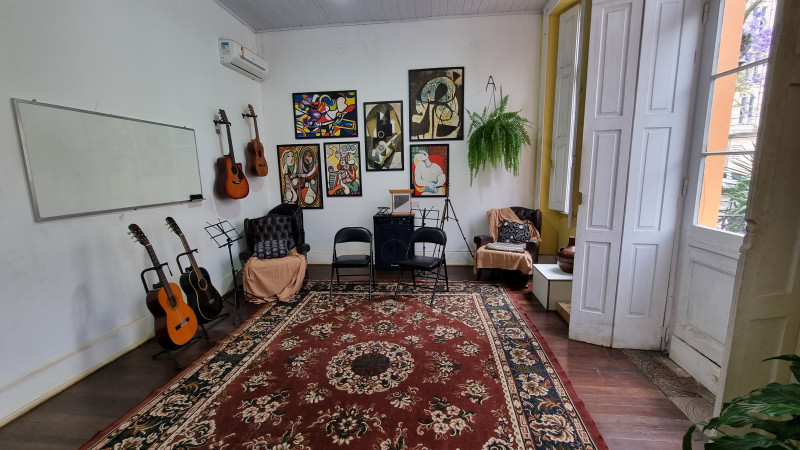 A escola possui tr&ecirc;s andares com salas de aulas  Foto: DUDA GUERRA/ESPECIAL/JC