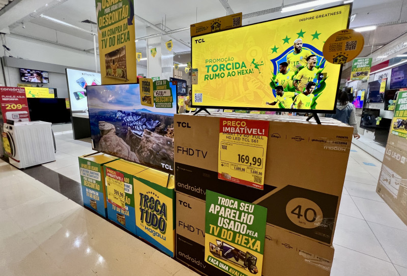 Vedetes do consumo em outras Copas, TVs aparecem no quarto lugar para compras este ano