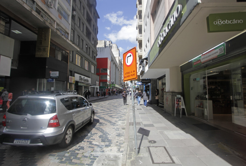 Comércio de rua possui autonomia para decidir horários de abertura e fechamento