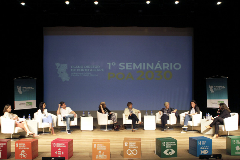 Evento em Porto Alegre apresentou consultoria de apoio à revisão do Plano Diretor
