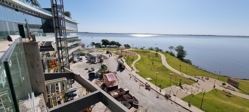 {'nm_midia_inter_thumb1':'https://www.jornaldocomercio.com/_midias/jpg/2022/11/16/206x137/1_minuto_varejo_parque_publico_pontal_pier_sul_jornal_do_comercio_5-9840182.jpg', 'id_midia_tipo':'2', 'id_tetag_galer':'', 'id_midia':'637509b460931', 'cd_midia':9840182, 'ds_midia_link': 'https://www.jornaldocomercio.com/_midias/jpg/2022/11/16/minuto_varejo_parque_publico_pontal_pier_sul_jornal_do_comercio_5-9840182.jpg', 'ds_midia': 'Minuto Varejo - Pontal Shopping - parque público pontal - píer sul - orla do guaíba - antigo pontal do estaleiro - Porto Alegre', 'ds_midia_credi': 'PATRÍCIA COMUNELLO/ESPECIAL/JC', 'ds_midia_titlo': 'Minuto Varejo - Pontal Shopping - parque público pontal - píer sul - orla do guaíba - antigo pontal do estaleiro - Porto Alegre', 'cd_tetag': '1', 'cd_midia_w': '800', 'cd_midia_h': '360', 'align': 'Left'}