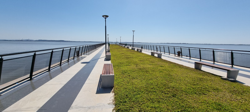 {'nm_midia_inter_thumb1':'https://www.jornaldocomercio.com/_midias/jpg/2022/11/16/206x137/1_minuto_varejo_parque_publico_pontal_pier_sul_jornal_do_comercio_9-9840203.jpg', 'id_midia_tipo':'2', 'id_tetag_galer':'', 'id_midia':'63750a831754f', 'cd_midia':9840203, 'ds_midia_link': 'https://www.jornaldocomercio.com/_midias/jpg/2022/11/16/minuto_varejo_parque_publico_pontal_pier_sul_jornal_do_comercio_9-9840203.jpg', 'ds_midia': 'Minuto Varejo - Pontal Shopping - parque público pontal - frente ao empreendimento - orla do guaíba - antigo pontal do estaleiro - Porto Alegre - píer sul', 'ds_midia_credi': 'PATRÍCIA COMUNELLO/ESPECIAL/JC', 'ds_midia_titlo': 'Minuto Varejo - Pontal Shopping - parque público pontal - frente ao empreendimento - orla do guaíba - antigo pontal do estaleiro - Porto Alegre - píer sul', 'cd_tetag': '1', 'cd_midia_w': '800', 'cd_midia_h': '360', 'align': 'Left'}