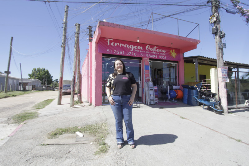  Vanessa Luciane Garcia da Silva, proprietária da Ferragem Outono  - GE nos bairros - Restinga -  Foto: ISABELLE RIEGER/JC