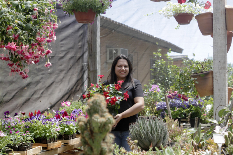  Kelly conta que a maior parte dos clientes do bairro são idosos  Foto: ISABELLE RIEGER/JC
