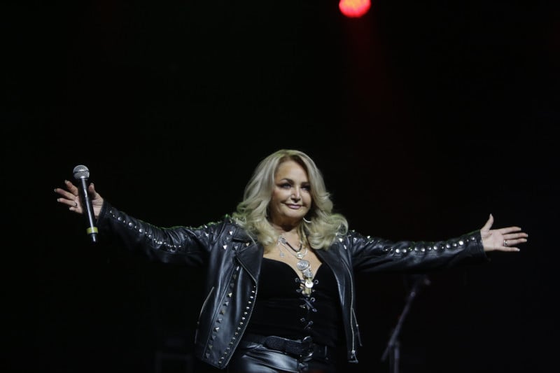 Bonnie Tyler fez show no Auditório Araújo Viana em 2022