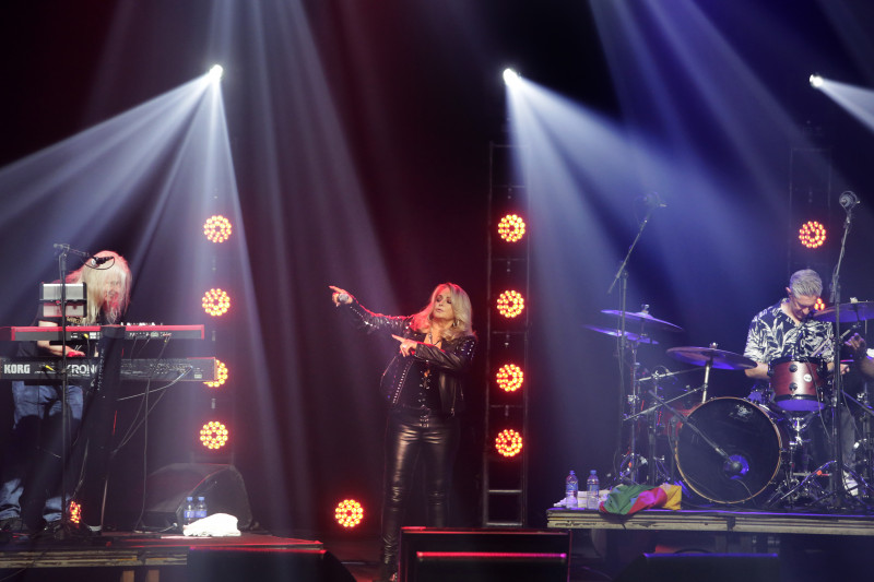 Intérprete de Total Eclipse of the Heart e It's a Heartache conversou com o público e comemora retorno aos palcos