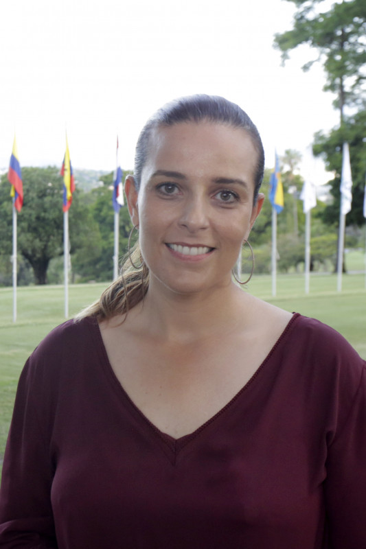 T&Acirc;NIA MEINERZ/JC