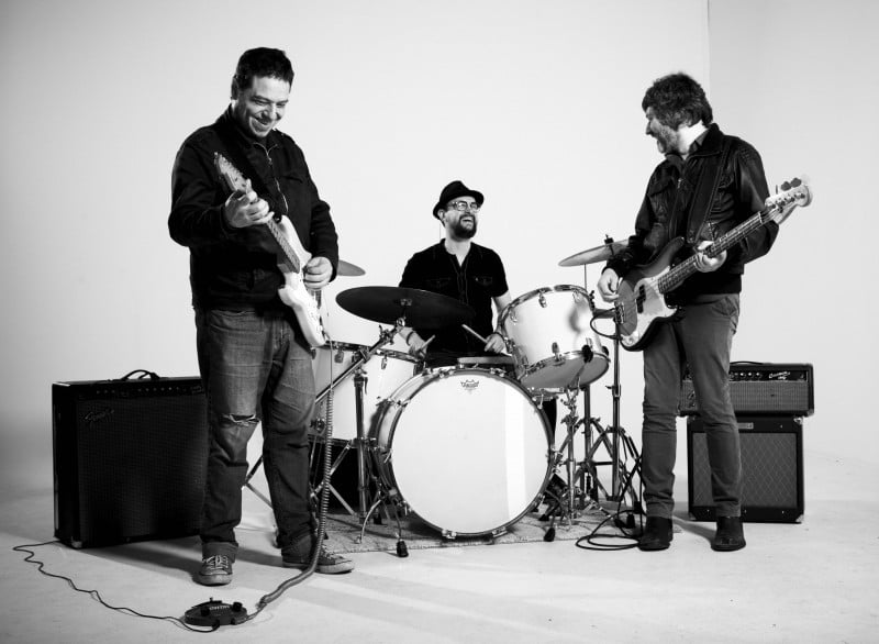 O quinto álbum do grupo chega pela gravadora Worldhaus Music