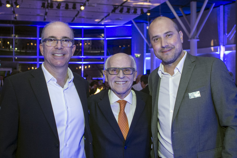 Antonio Carlo Cali, José Antonio Fernandes Martins 
e Ermir Panazzolo