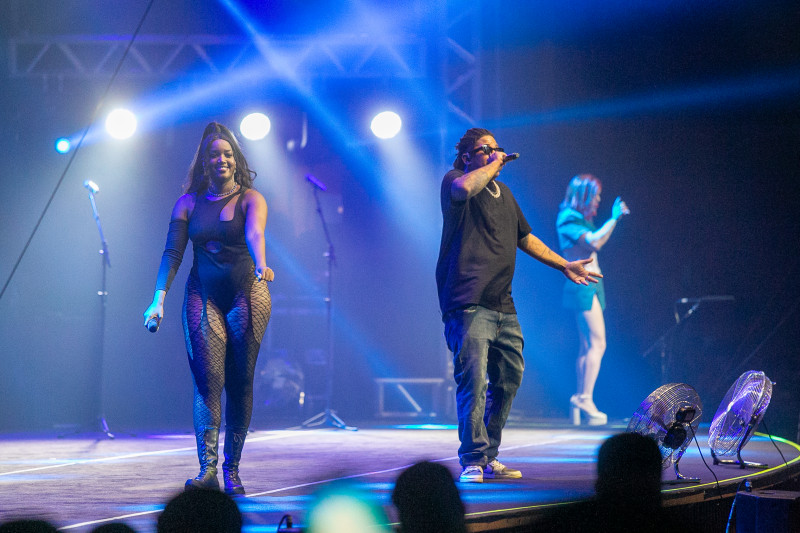 {'nm_midia_inter_thumb1':'https://www.jornaldocomercio.com/_midias/jpg/2022/12/05/206x137/1_ir_031222___show_iza___13_-9860051.jpg', 'id_midia_tipo':'2', 'id_tetag_galer':'', 'id_midia':'638e1e28a32be', 'cd_midia':9860051, 'ds_midia_link': 'https://www.jornaldocomercio.com/_midias/jpg/2022/12/05/ir_031222___show_iza___13_-9860051.jpg', 'ds_midia': 'Show da IZA no Araújo Vianna - ', 'ds_midia_credi': 'ISABELLE RIEGER/JC', 'ds_midia_titlo': 'Show da IZA no Araújo Vianna - ', 'cd_tetag': '1', 'cd_midia_w': '100', 'cd_midia_h': '100', 'align': 'Left'}