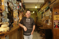Renato Pereira, que comanda o  Armazém Porto Alegre há 10 anos no viaduto Otávio Rocha, acredita no potencial da região como polo gastronômico 