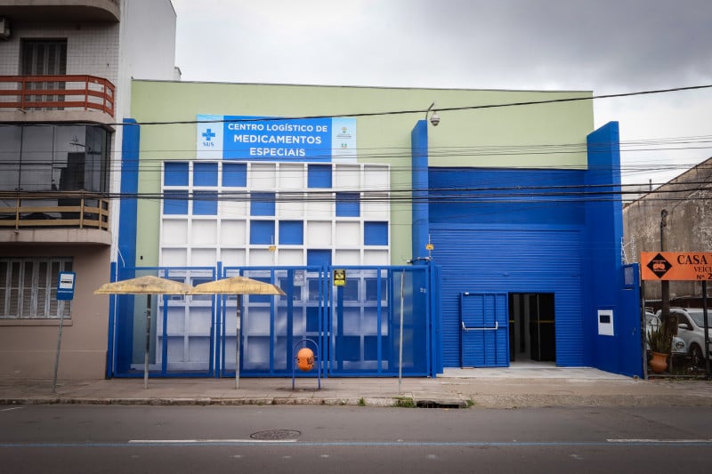Desde o último dia 12, a Farmácia de Medicamentos Especiais funciona na avenida Azenha, 295