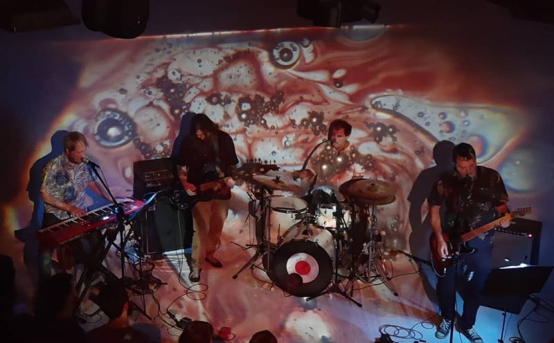 Show acontece na quarta (21), às 21h, e foca nas músicas do início da carreira do grupo