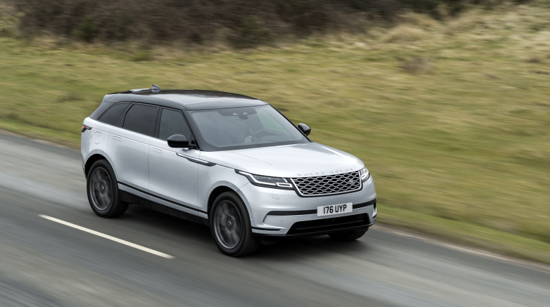 Pacote de acabamento em preto brilhante deixa estilo externo mais sofisticado