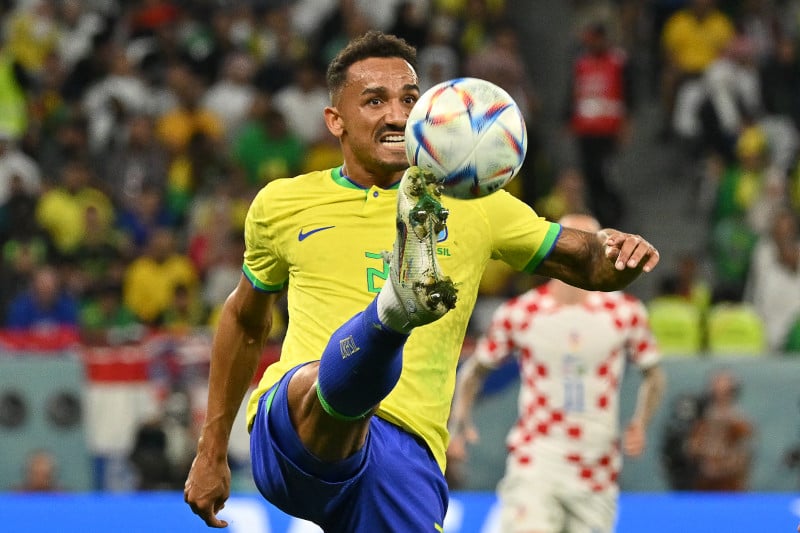 O lateral Danilo não transmite confiança aos torcedores brasileiros