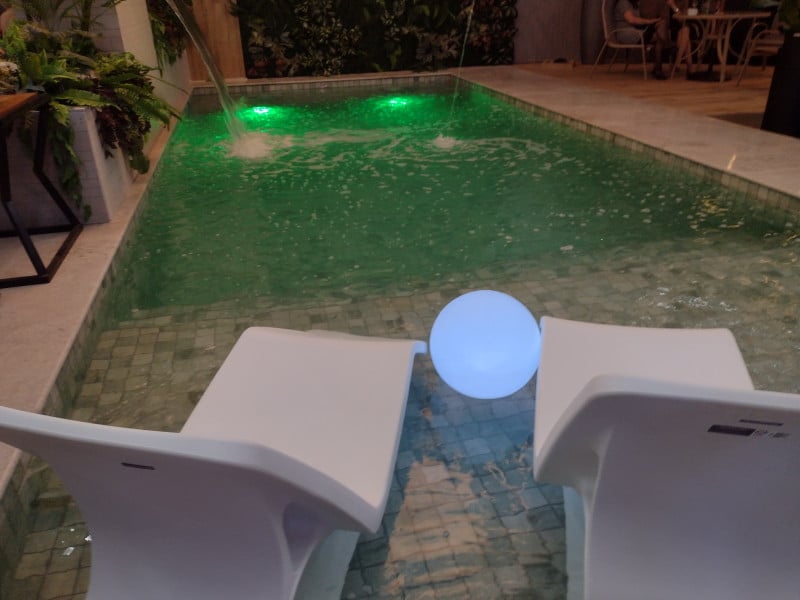 {'nm_midia_inter_thumb1':'https://www.jornaldocomercio.com/_midias/jpg/2022/12/16/206x137/1_img_20221215_204525790-9873103.jpg', 'id_midia_tipo':'2', 'id_tetag_galer':'', 'id_midia':'639ccfd57b793', 'cd_midia':9873103, 'ds_midia_link': 'https://www.jornaldocomercio.com/_midias/jpg/2022/12/16/img_20221215_204525790-9873103.jpg', 'ds_midia': 'Piscina Igui Cer&acirc;mica na loja Igui Conceito de Porto Alegre', 'ds_midia_credi': 'Luciane Medeiros/Especial/JC', 'ds_midia_titlo': 'Piscina Igui Cer&acirc;mica na loja Igui Conceito de Porto Alegre', 'cd_tetag': '1', 'cd_midia_w': '800', 'cd_midia_h': '600', 'align': 'Left'}