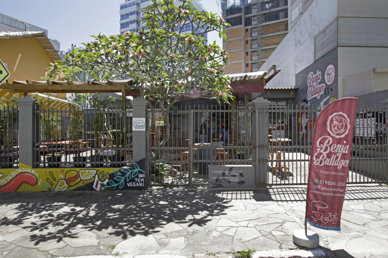 O espaço físico abriu as portas em 2021 e recebe clientes o ano todo Foto: LUIZA PRADO/JC