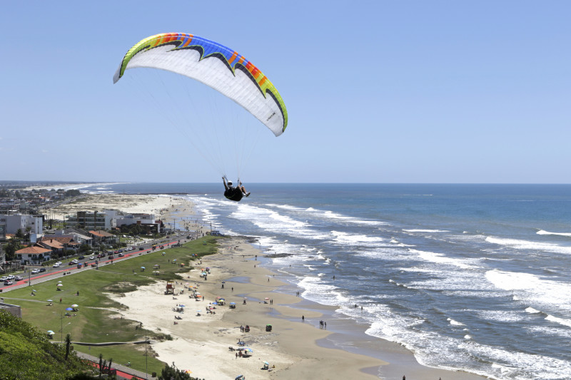 Especial de verão - GE
Parapente - paraglider - praia - Torres - litoral norte  Foto: LUIZA PRADO/JC