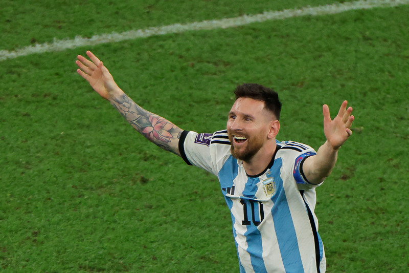 Messi é eleito o melhor jogador da Copa do Mundo; Mbappé termina