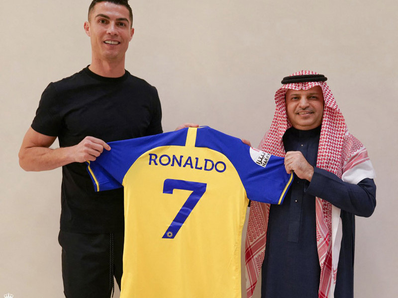 Os sauditas estão dispostos a organizar eventos esportivos internacionais e a atrair estrelas do futebol mundial