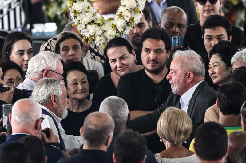 O presidente Lula (PT) chegou à Vila Belmiro às 9h para prestar sua homenagem a Pelé