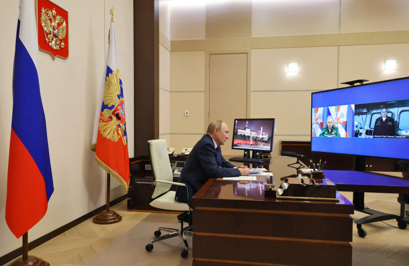 Presidente russo, Vladimir Putin mostra para o Ocidente que a R&uacute;ssia n&atilde;o deve recuar com a invas&atilde;o ao territ&oacute;rio ucraniano