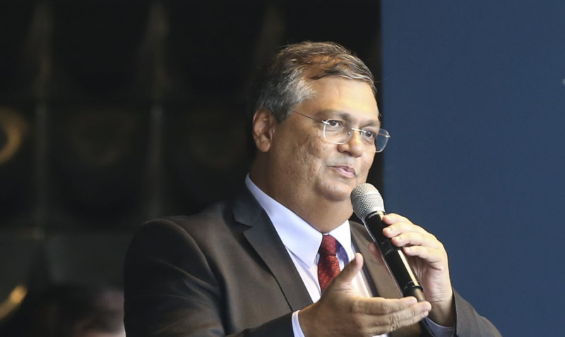 "Pequenos grupos extremistas não vão mandar no Brasil", postou o ministro no Twitter