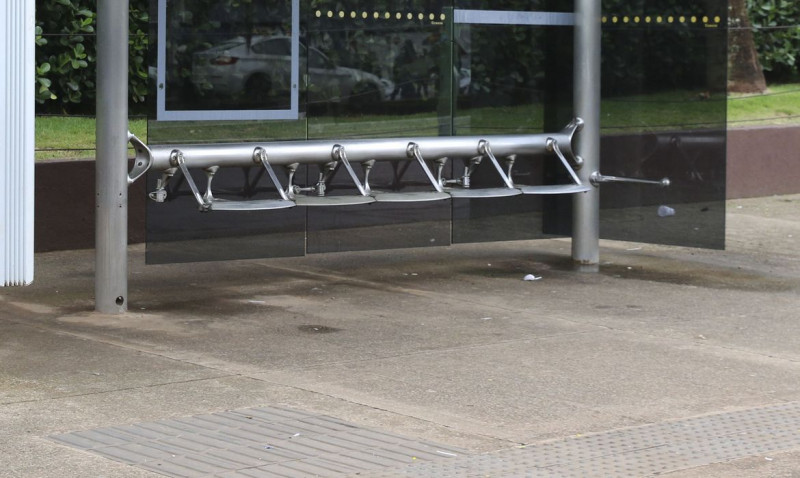 A lei altera o Estatuto da Cidade e impede a criação de locais hostis a moradores de rua