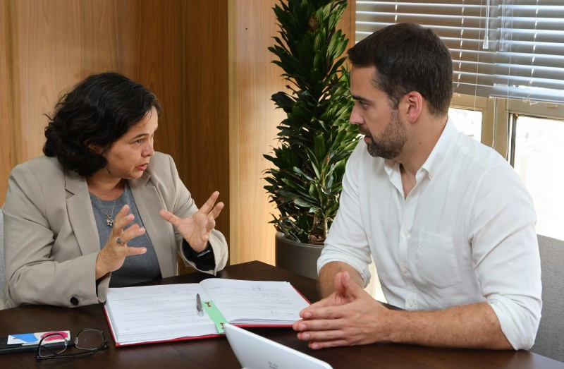  O ato ocorreu nesta quarta-feira (10), no Centro Administrativo Fernando Ferrari (Caff) 