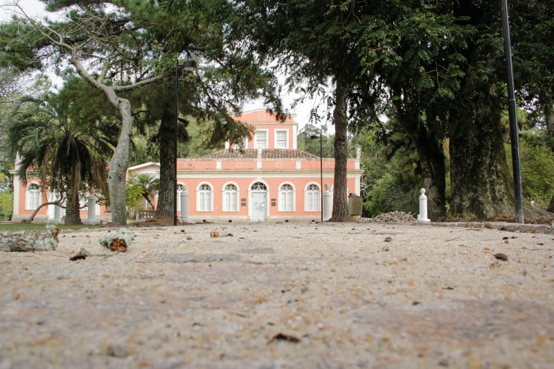 Parque, no bairro Areal, é um dos principais espaços públicos de lazer da cidade
