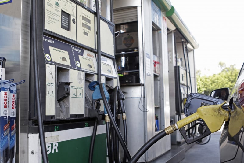 Entre os destaques da semana, est&aacute; o aumento no pre&ccedil;o dos combust&iacute;veis ap&oacute;s desonera&ccedil;&atilde;o dos impostos sobre a gasolina e &aacute;lcool